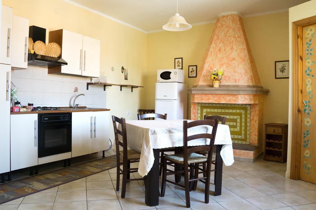 Casa Vacanza Da Luisa San Giovanni Suèrgiu المظهر الخارجي الصورة